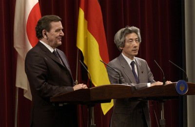 Japan-Germany Summit Meeting and Joint Press Conference Following the Japan- Germany Summit Meeting