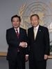 Photograph of Prime Minister Noda shaking hands with Secretary-General of the United Nations Ban Ki-moon