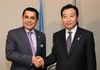 Photograph of Prime Minister Noda shaking hands with President of the United Nations General Assembly Nassir Abdulaziz Al-Nasser