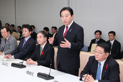 Photograph of the Prime Minister delivering an address at the meeting of the Headquarters for the Reconstruction from the Great East Japan Earthquake 3