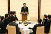 Photograph of Prime Minister Noda delivering a speech at the welcome banquet he hosted