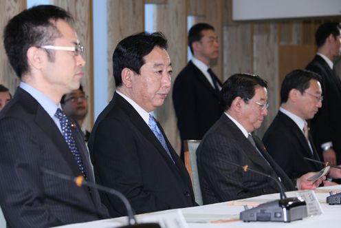 Photograph of the Prime Minister at the meeting of the Ministerial Committee on the Formulation of the Budget 1