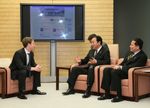 Photograph of Prime Minister Noda having talks with Facebook Founder and CEO Mark Zuckerberg