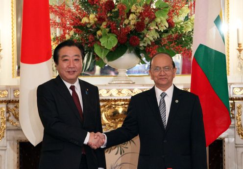 Photograph of the Prime Minister at the Japan-Myanmar Summit Meeting