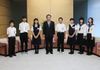 Photograph of the Prime Minister receiving a courtesy call from young descendants of former inhabitants of the Northern Territories of Japan 3