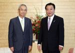 Photograph of Prime Minister Noda receiving a courtesy call from the government CIO, Mr. Koichi Endo 1