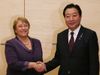 Photograph of Prime Minister Noda receiving a courtesy call from the Executive Director of UN Women, Ms. Michelle Bachelet 1